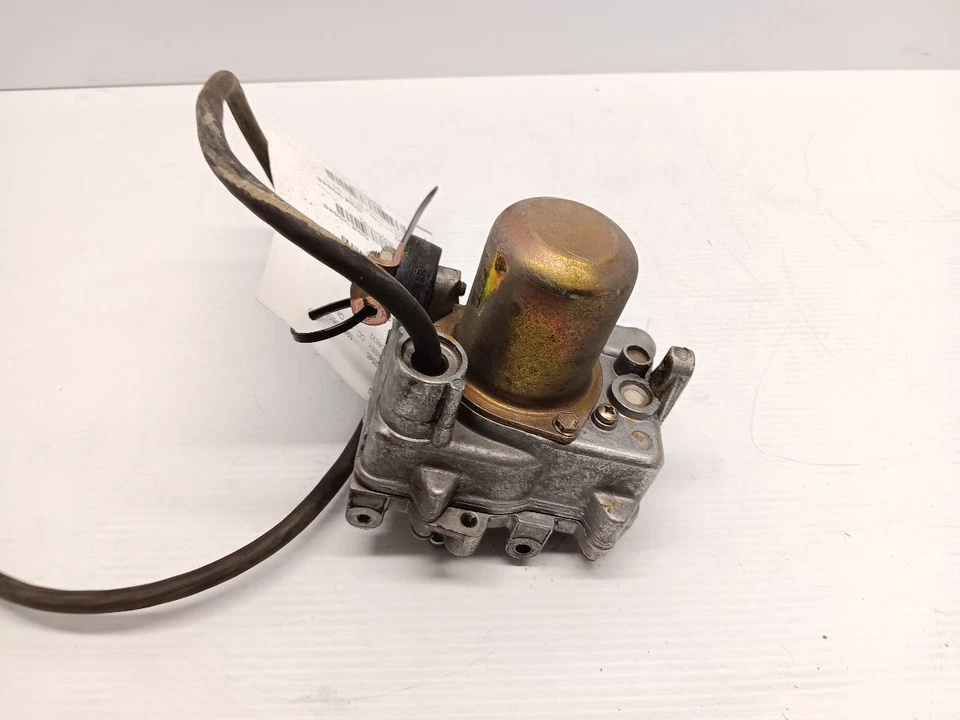 86-89 Mercedes 107 560SL Throttle Cruise Control Actuator 0025458632 Foto 3 de 4