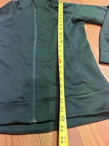 patagonia nano puff jacket Women’s medium image 4
