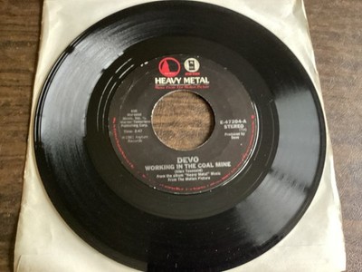 Devo - Working in a Coal Mine / Planet Earth - Heavy Metal E-47204 - EX 45 RPM