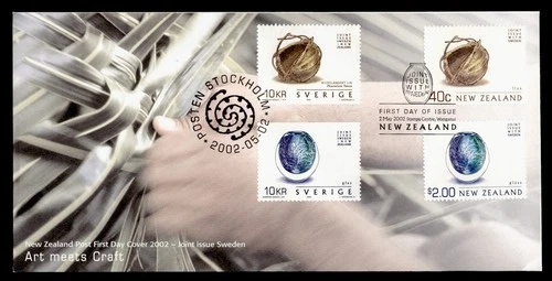 DR WHO 2002 NEW ZEALAND FDC JOINT ISSUE SWEDEN ART/CRAFT COMBO $2 R38943