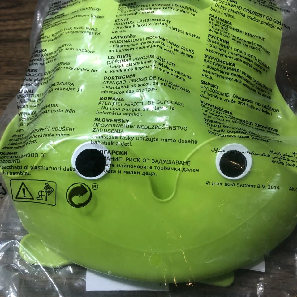 IKEA MATA Juego de Comida de 4 Piezas Bebé Niño Pequeño Rana Verde Babero Cuchara Tazón Taza para Beber NUEVO Foto 3 de 4