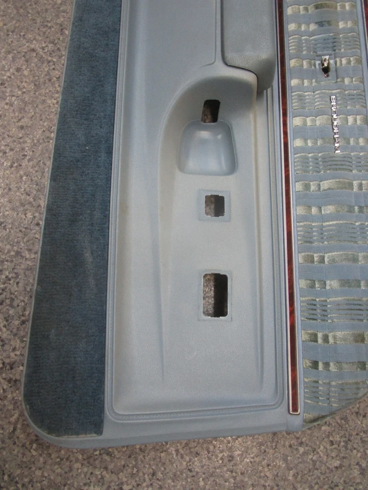 Oldsmobile Cutlass Supreme Brougham 1976 1977 par de paneles de puerta azul Foto 2 de 4