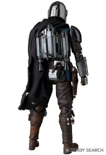 MAFEX No.256 THE MANDALORIAN CHROME Ver. STAR WARS CELEBRATION 
