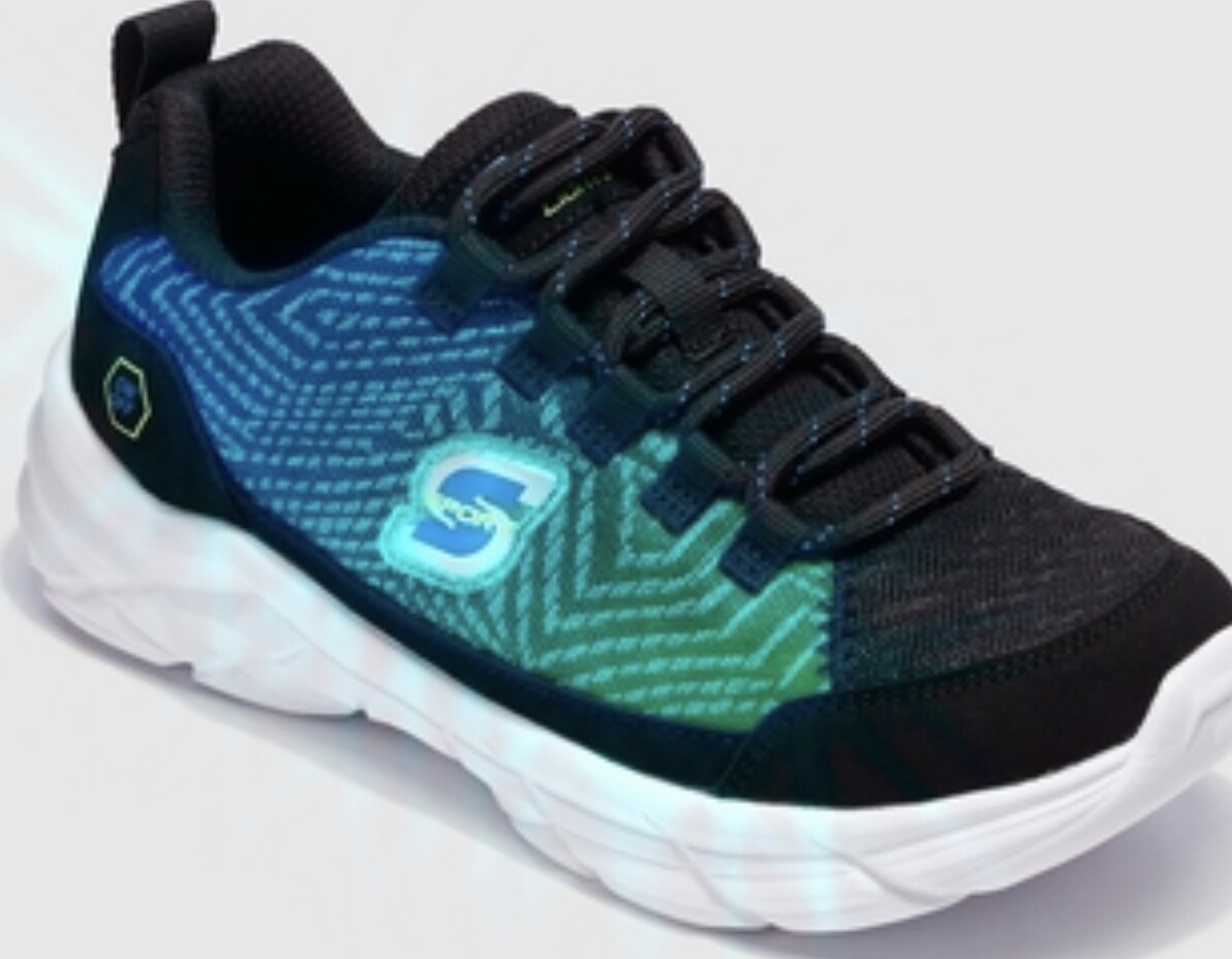 S sport отзывы. Skechers Light для мальчиков черные. Skechers s Lights с кнопкой. Skechers Lite-Weight. Skechers с USB.