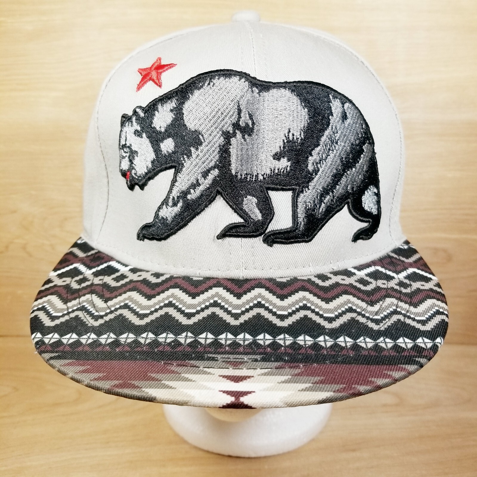 Carbon Elements Cali Bear Gray Brown Adjustable S… - image 1