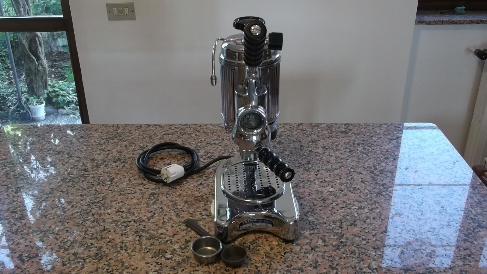 macchina caffè LEVER coffeemachine FAEMA FAEMINA REVISIONATA pronta da