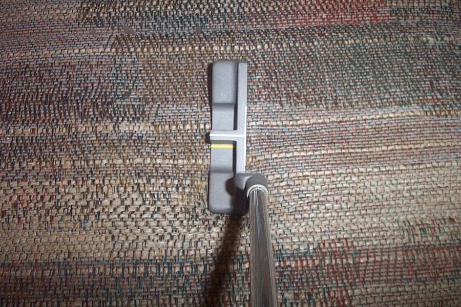 BRAND NEW Tommy Armour T Line  model XIV putter Left hand mens 34 inch - Image 3 of 3