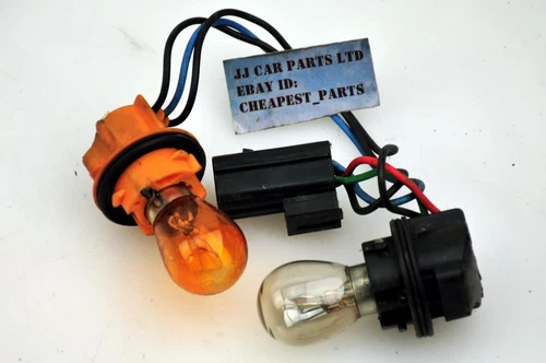 Land Rover Freelander rear bumper lamp light bulb connectors holders wiring loom