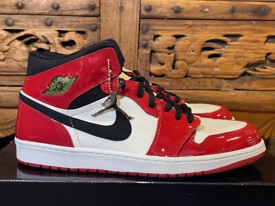 Nike Air Jordan 1 Retro 'Chicago Bulls' Patent 2003 VTG OG Nike Air Jordan 1 Retro 'Chicago Bulls' Patent 2003 VTG OG