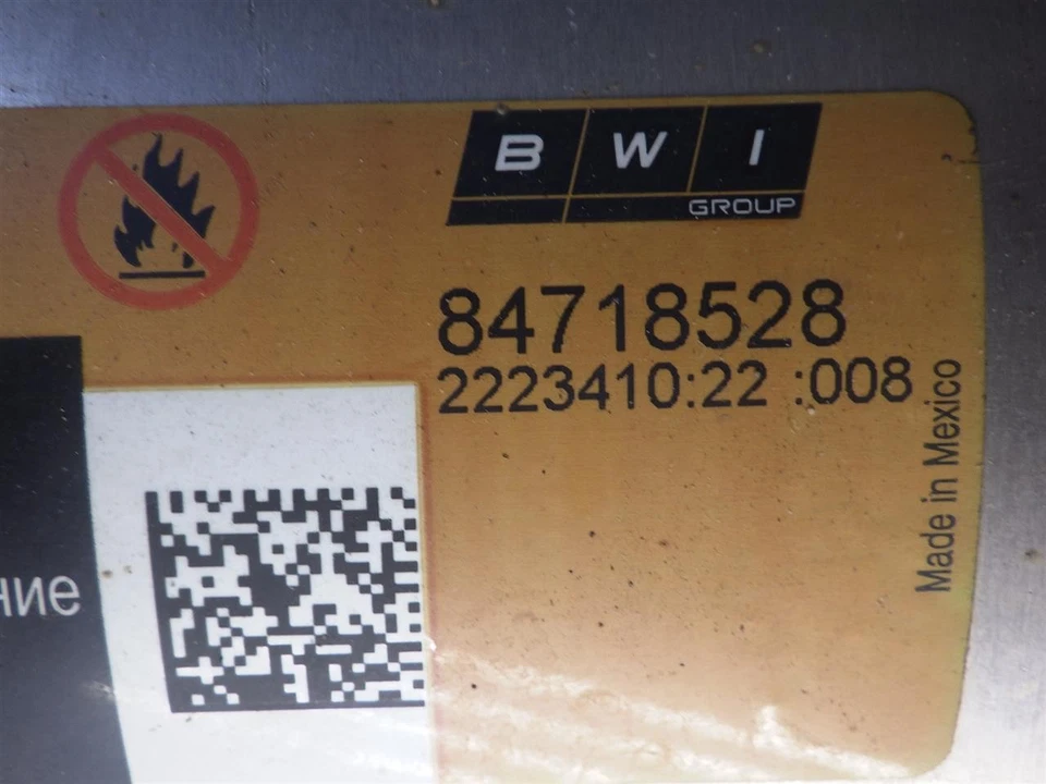 Cadillac Escalade 2021-2023 Air Suspension Compressor Supply Tank 84718528 7653 - Image 4 of 4