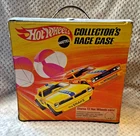 GREAT CONDITION!!!  1969 Hot Wheels Redline Collector's Race Case Holds 72 Cars
