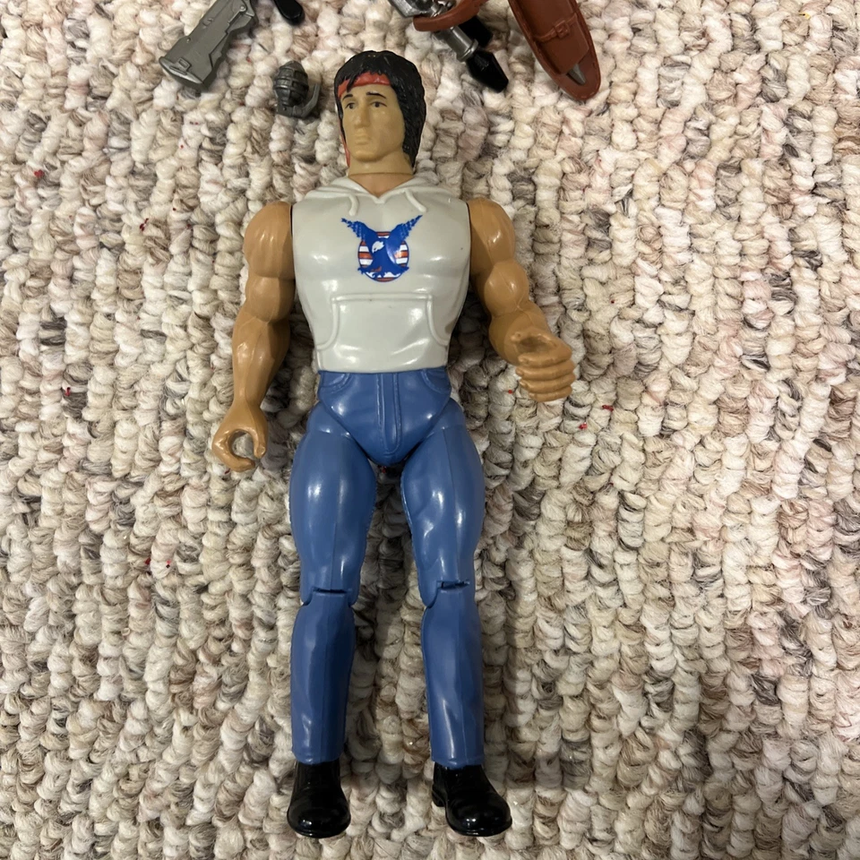 Boneco de ação 1986 RAMBO FORCE OF FREEDOM Fire Power quase perfeito acessórios para juntas apertadas - Imagem 3 de 4