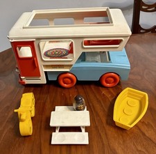 Vintage 1974 Hasbro Weebles Camp-About Camper Truck Boat Motorcycle Romper Room