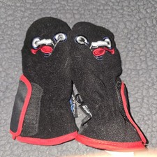 Boys Grand Sierra Black  Red Size 2-4 Mittens