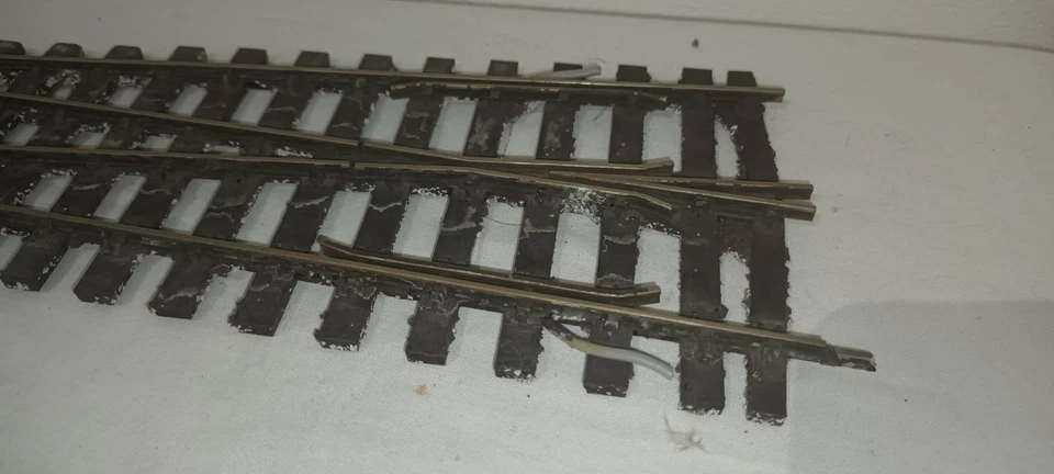 O gauge 7mm 2x PECO Left Point Medium Radius Turnout EX LAYOUT - Image 3 of 4