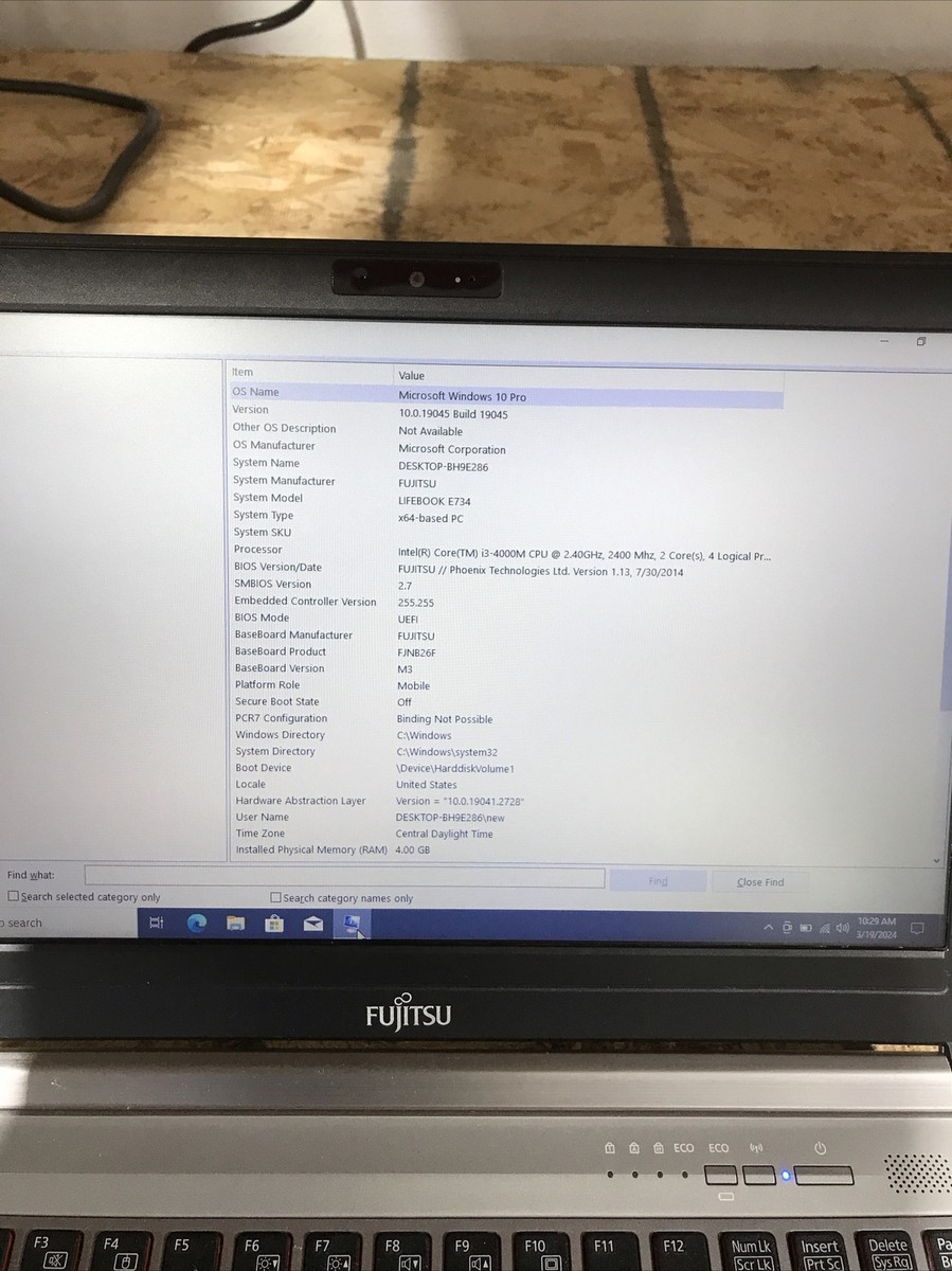 Fujitsu Lifebook E734 13.3” Core i3-4000M @ 2.30GHz 4GB RAM 320GB