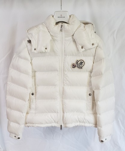 Moncler off-white - Gem Moncler off-white - Gem