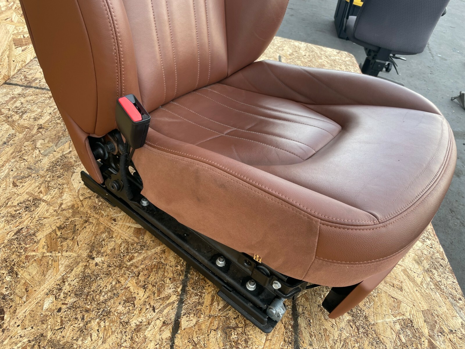 LEFT SIDE SEAT ASSEMBLY COMPLETE BROWN OEM 30K 14-19 MASERATI GHIBLI S 3.0L