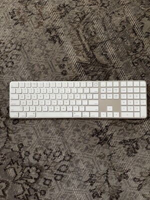 Magic Keyboard with Numeric Keypad -  A2520