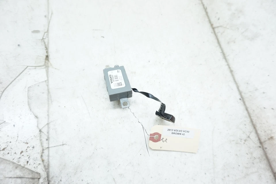 2007-2014 Volvo XC90 OEM антенна радиосигнал усилитель - Изображение 3 из 4