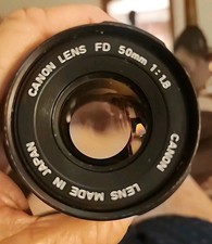 Vintage Canon FD 50mm 1:1.8 Camera Lens Made In Japan Black OEM Case