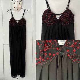 VTG DELICATES Black Lingerie Gown Red Embroidered Hearts Satin Sheer Sz M