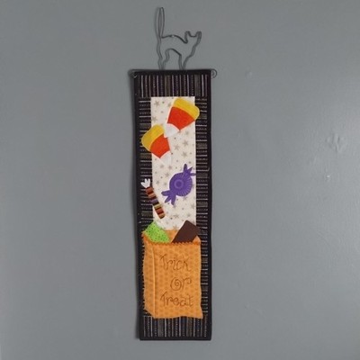 Handcrafted Quilted Appliqued Halloween Trick Or Treat Wall Hanging w/Cat Hanger