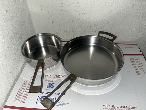 Sartén vintage Monix Acero inoxidable 2 cuartos/10” asas de latón lista para inducción