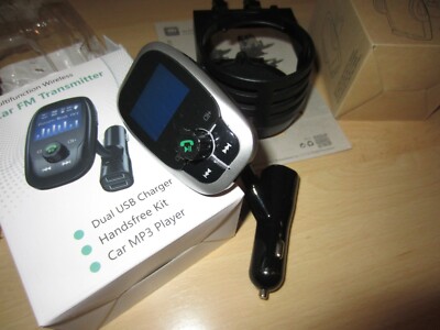  FM Transmitter Sender Auto Adapter USB Ladegerät .GRATIS Handyhalter und Flasch