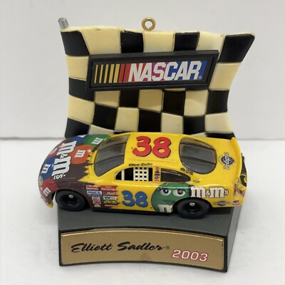 Elliott Sadler #38 NASCAR M&M's 2003 1/64 Scale Christmas Ornament