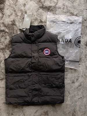 CANADA GOOSE ärmellose Daunenweste schwarz warm lässig