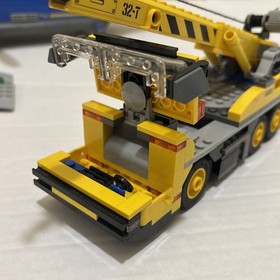 LEGO CITY Lot - Minifigures, Police, Bus, Plane - Pieces From: 60026, 4439, 3182