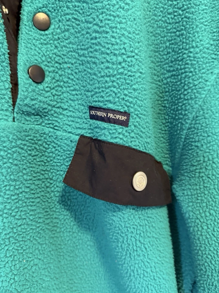 Pullover Southern Proper cuarto abotonado verde claro amarillo ribete talla grande Foto 2 de 4