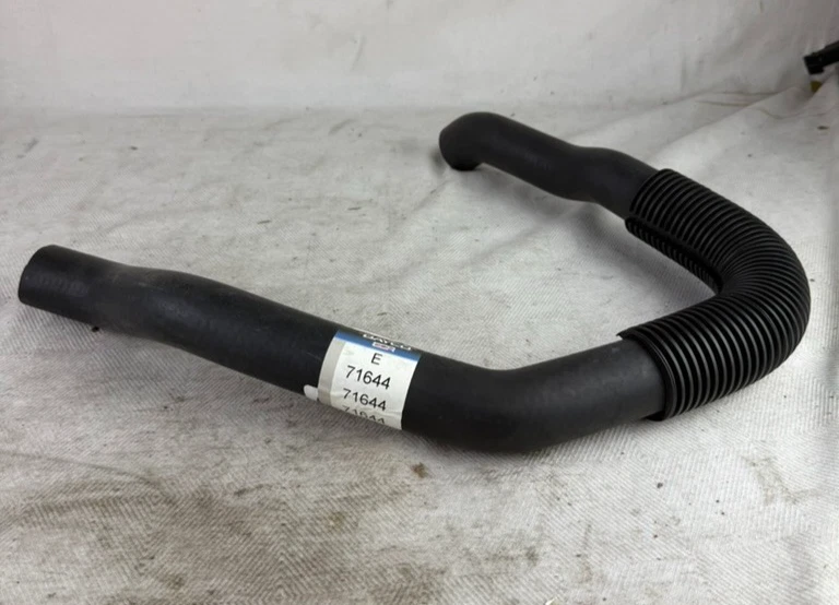 Manguera de refrigerante de radiador-manguera de radiador curva Dayco 71644 se adapta; Cadillac DeVille Foto 2 de 3