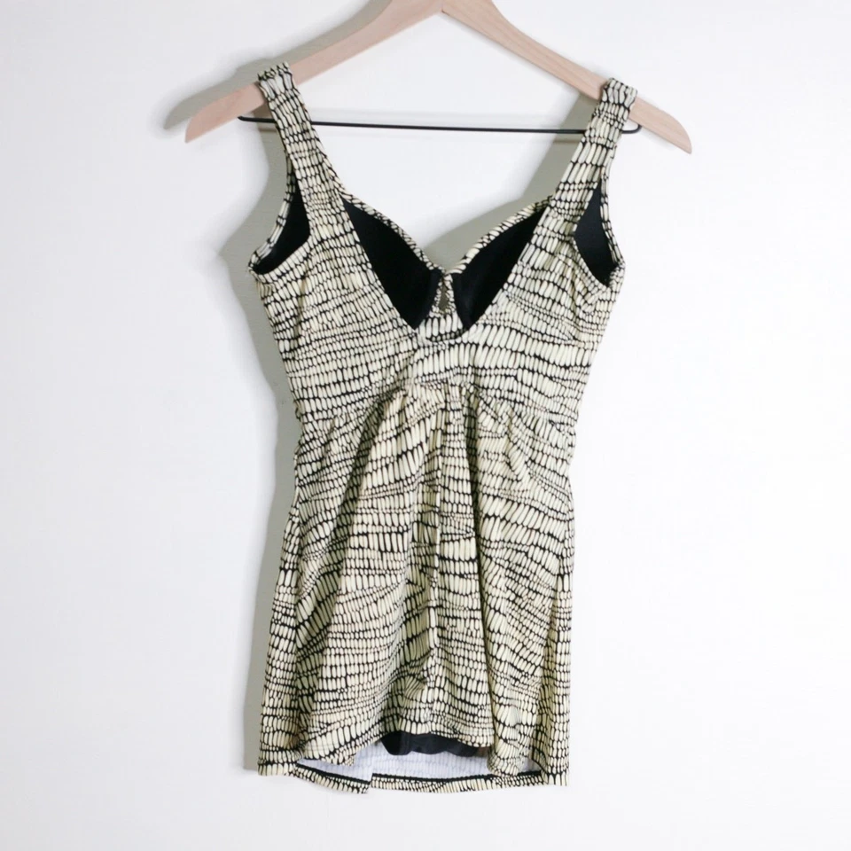 Shore Shapes Women’s Skirted One Piece Swimsuit 8 Black Flattering Bathing Suit - Image 4 of 4