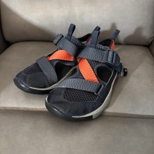 Chaco Mens 70 M Odyssey Navy Blue/Red Hiking Shoe UK 6 EUR 40 Model J106467