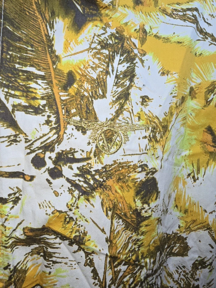 Camisa Valentino Para Hombre Talla Grande Hecha en Italia Emblema Dorado Hawaiana RARA Arena  Foto 2 de 4