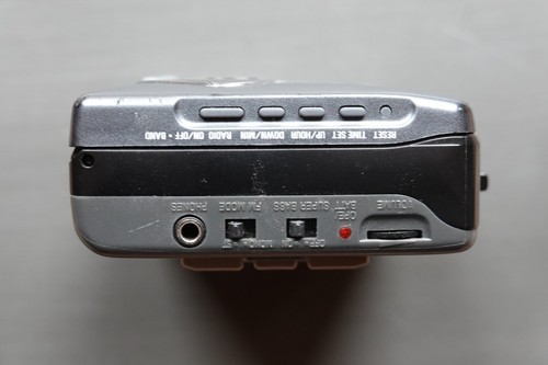 Vintage Aiwa HS-TX337 Stereo Radio Cassette Player Black AM/FM Tested Works - Picture 4 of 4