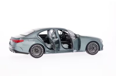 Original Mercedes-Benz Model Car E-Class, Sedan, AMG Line, W214