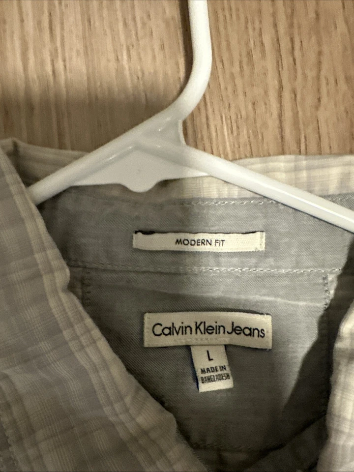 Рубашка Calvin Klein мужская современная приталенная на пуговицах с геометрическим узором размер большой - Изображение 2 из 3