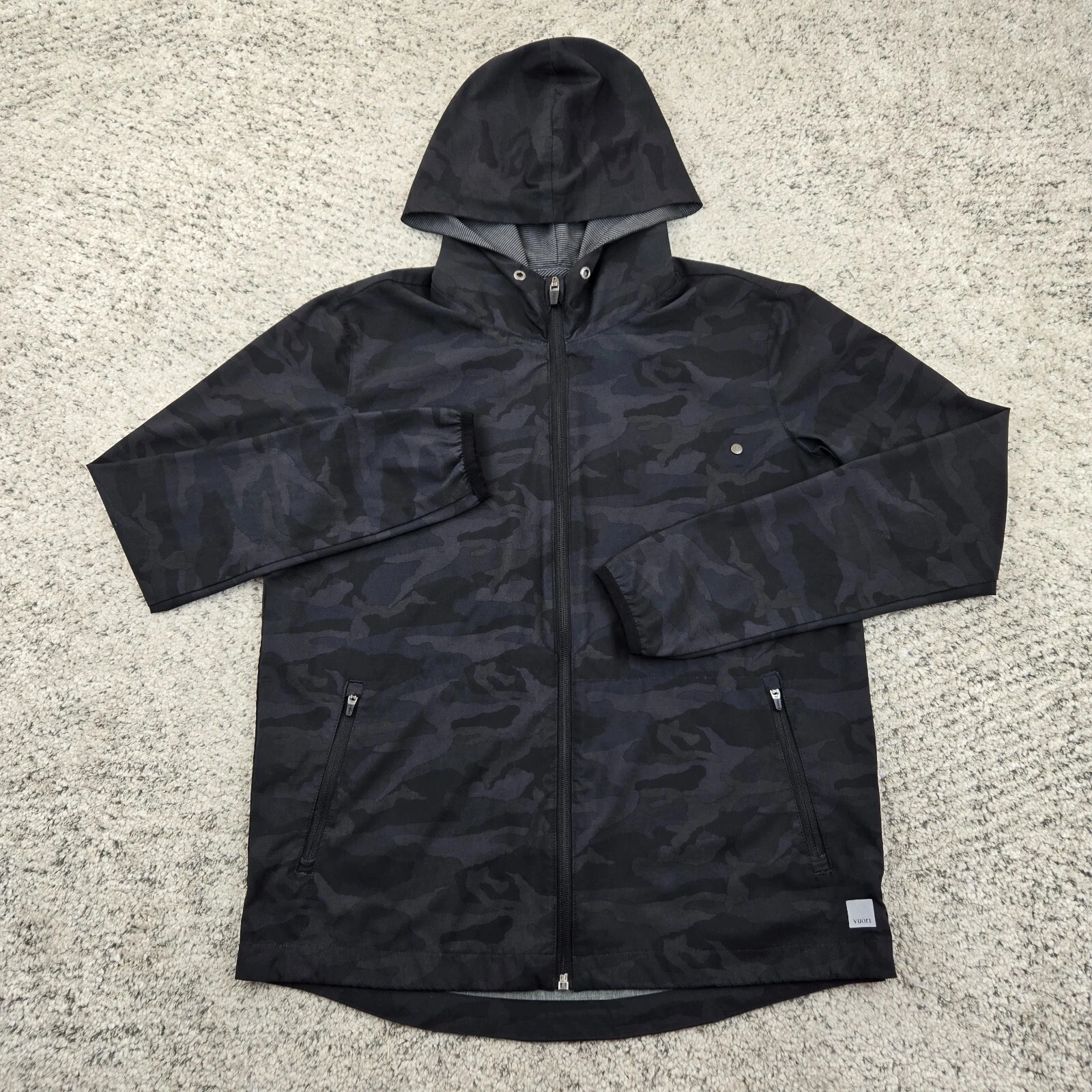 vuori hooded camo full zip outdoor trainer shell stretch jacket