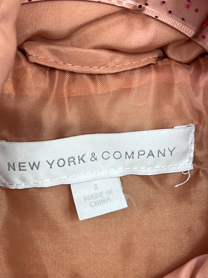 NY&C New York & Company Chaleco acolchado sin mangas frontal cremallera rosa para mujer talla S Foto 3 de 4