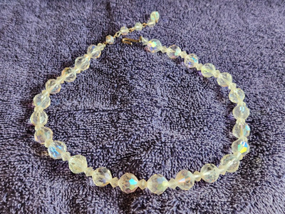 Vintage Aurora Borealis Single Strand Glass Beads 16'' Choker Necklace