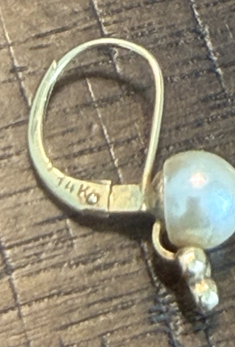 Vintage14K Yellow Gold Leverback Dangle Earrings w/ Round White Pearl Drops 1 in