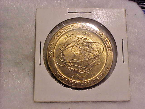 1964-1965 New York World's Fair Medal Peace Through Understanding - Picture 1 of 3