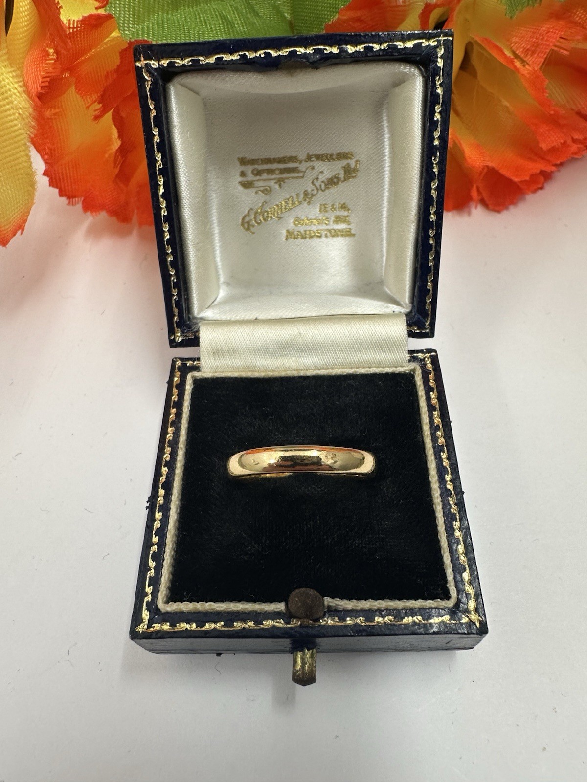 22ct 3.1mm Hallamrked Wedding Band. Size L 1/2