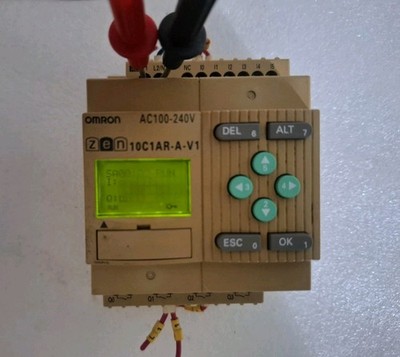 OMRON CPU UNIT ZEN-10C1AR-A-V1 ZEN10C1ARAV1 (DISPLAY VISIBLE LITTLE LOW )