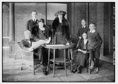 A.E. Smith,family,portraits,wives,children,daughters,sons,porches,children