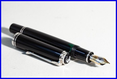 Pelikan Premium M800 Füllfederhalter Mit B-Feder – Schwarz/blau, Made In Germany