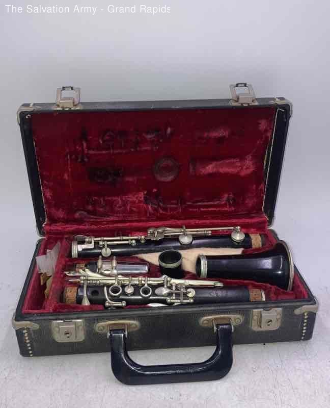 Normandy Black Open Key Hole Orchestral Alto Clarinet With Hard Case